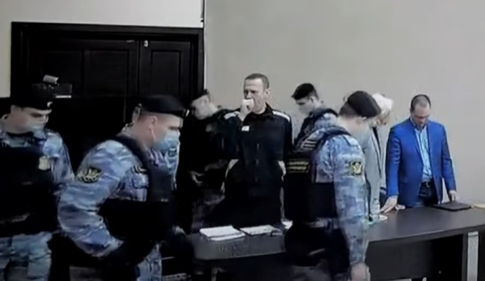Навальный в суде в колонии