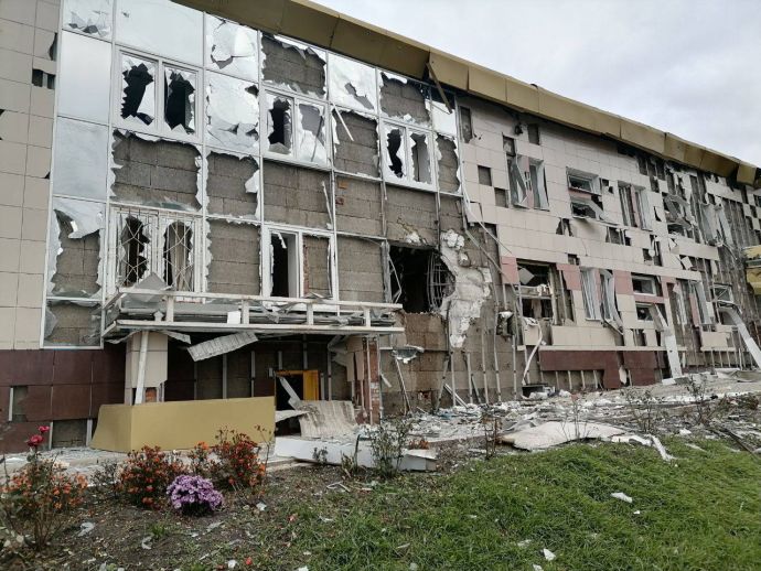 Одно из зданий в Белгородской области, попавших под обстрел 21 октября