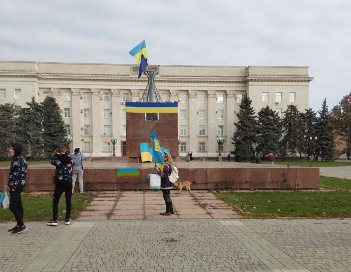 Украинские флаги в Херсоне