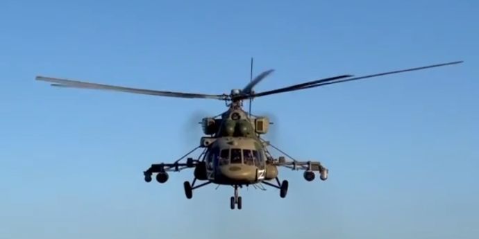 Вертолет ВКС РФ в зоне проведения СВО на Украине