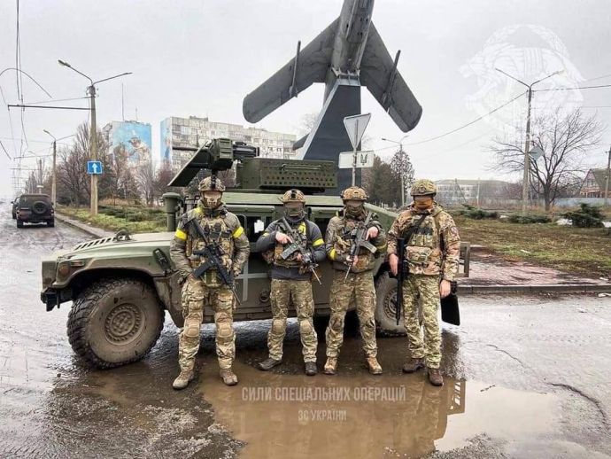 Боевики ССО ВСУ, прибывшие в Бахмут в рамках усиления украинской обороны и уже успевшие похвастаться этим в соцсетях.