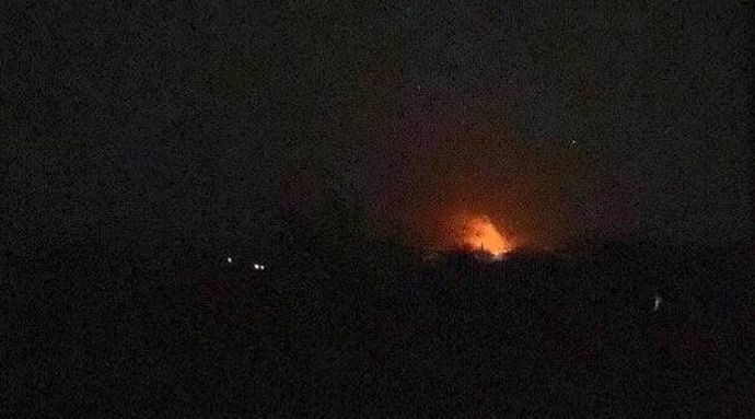 Пожар после атаки БПЛА Герань-2 в Днепропетровске