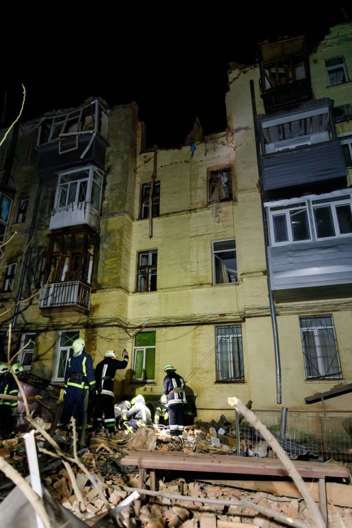 Дом в Харькове, в который попала ракета