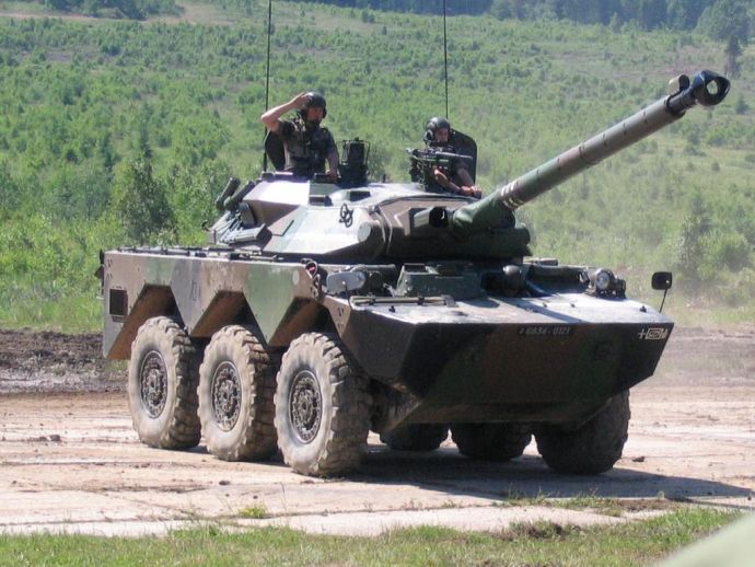 Лёгкая бронированная машина AMX-10 RC (колёсный танк)