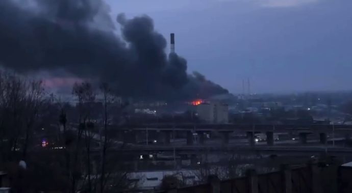 Пылающая ТЭЦ в Киеве.