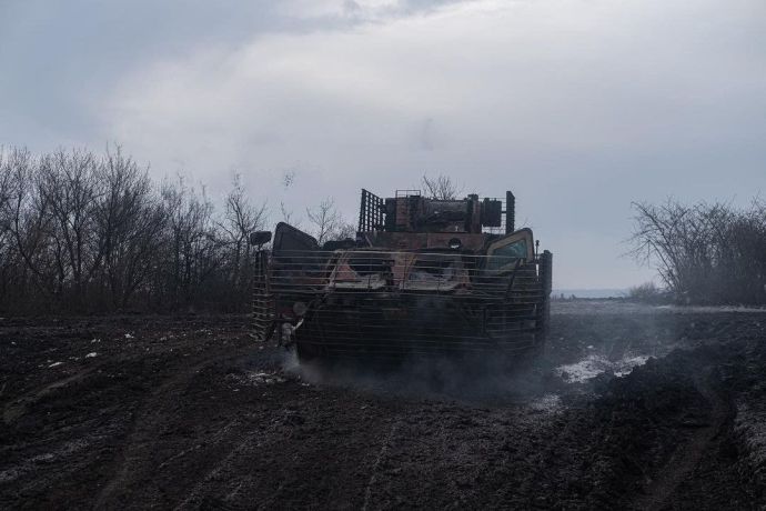 Разбитый в районе Артемовска украинский БТР-4Е, стоявший на вооружении 92-й отдельной механизированной бригады ВСУ.